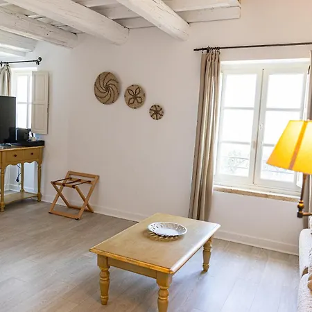 Maison Bournissac Szálloda 3*